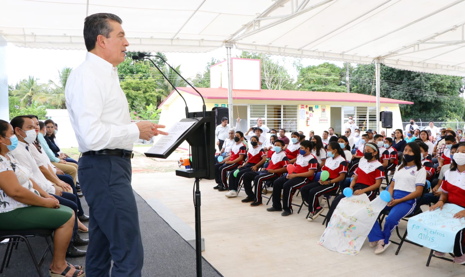 Inaugura Rutilio Escandón infraestructura educativa de la Escuela Telesecundaria 1240, en Palenque