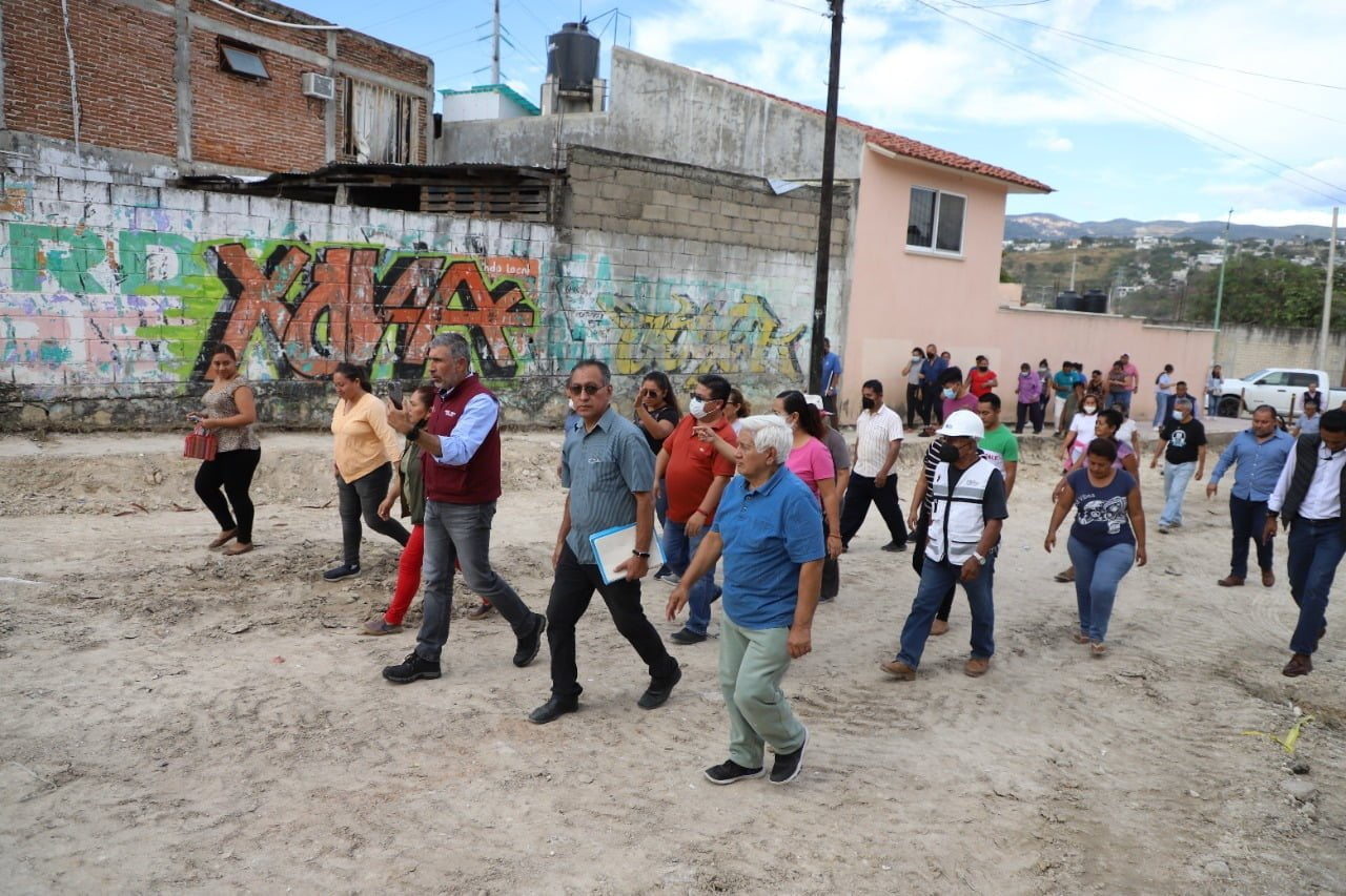 Se impulsan obras de pavimentación en colonia La Misión, en Tuxtla: Ángel Torres