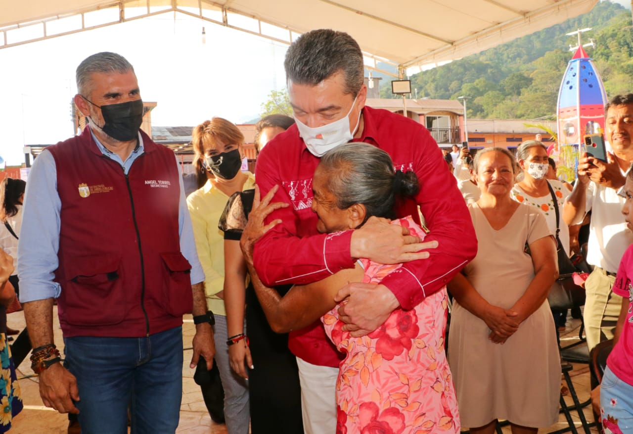 En Escuintla, Rutilio Escandón inaugura el Parque Público en el ejido El Triunfo