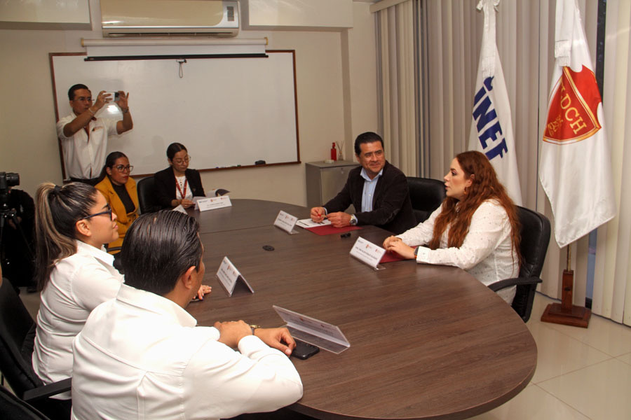 Tania Robles firma convenio de colaboración con la Facultad Libre de Derecho de Chiapas