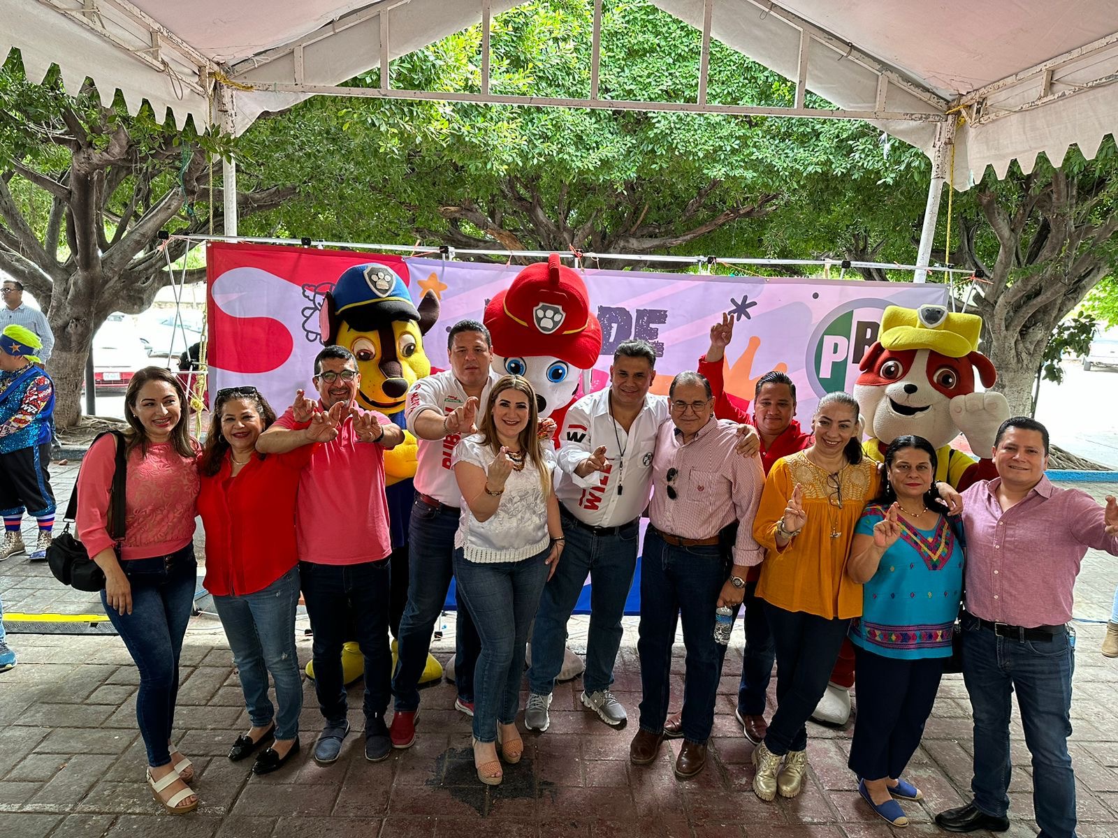 Porque Tuxtla Paz, se unen Willy Ochoa, Bayardo Robles y Paco Rojas