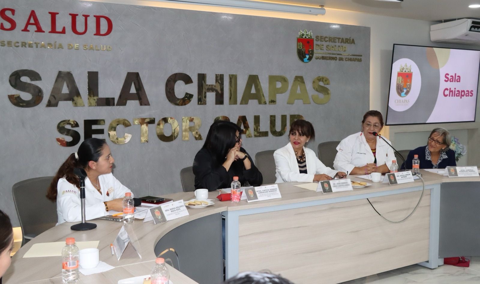 Chiapas ratifica compromiso para reducir el embarazo en adolescentes: Dr. Pepe Cruz