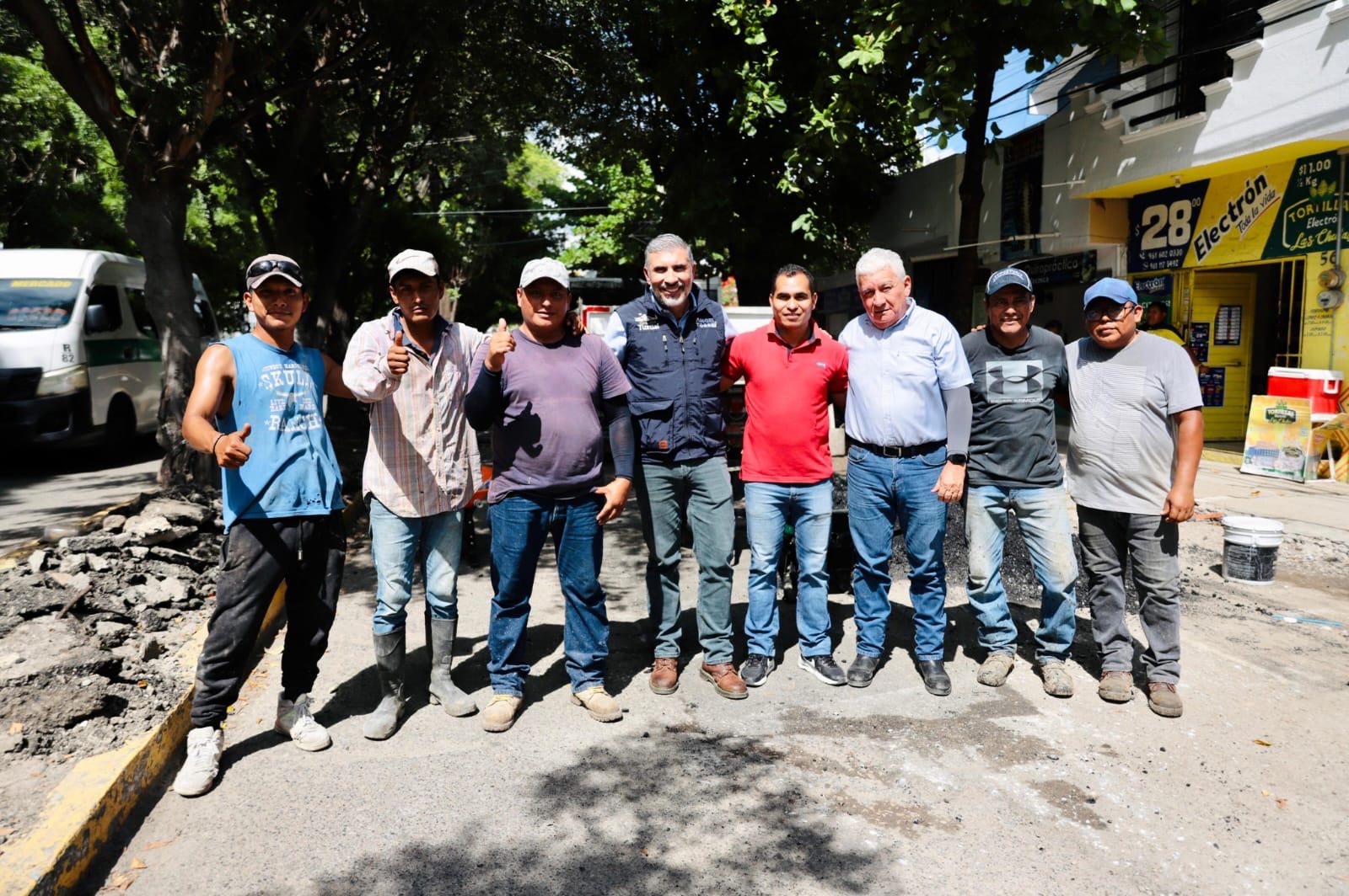 Mejoramos el tránsito y movilidad con trabajos de bacheo: Angel Torres